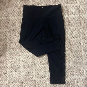 Mesh Detail Crop Leggings